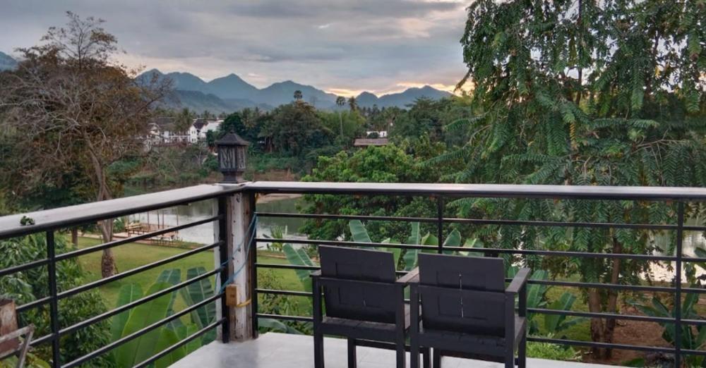 Meet Sunset Hostel Luangprabang Экстерьер фото
