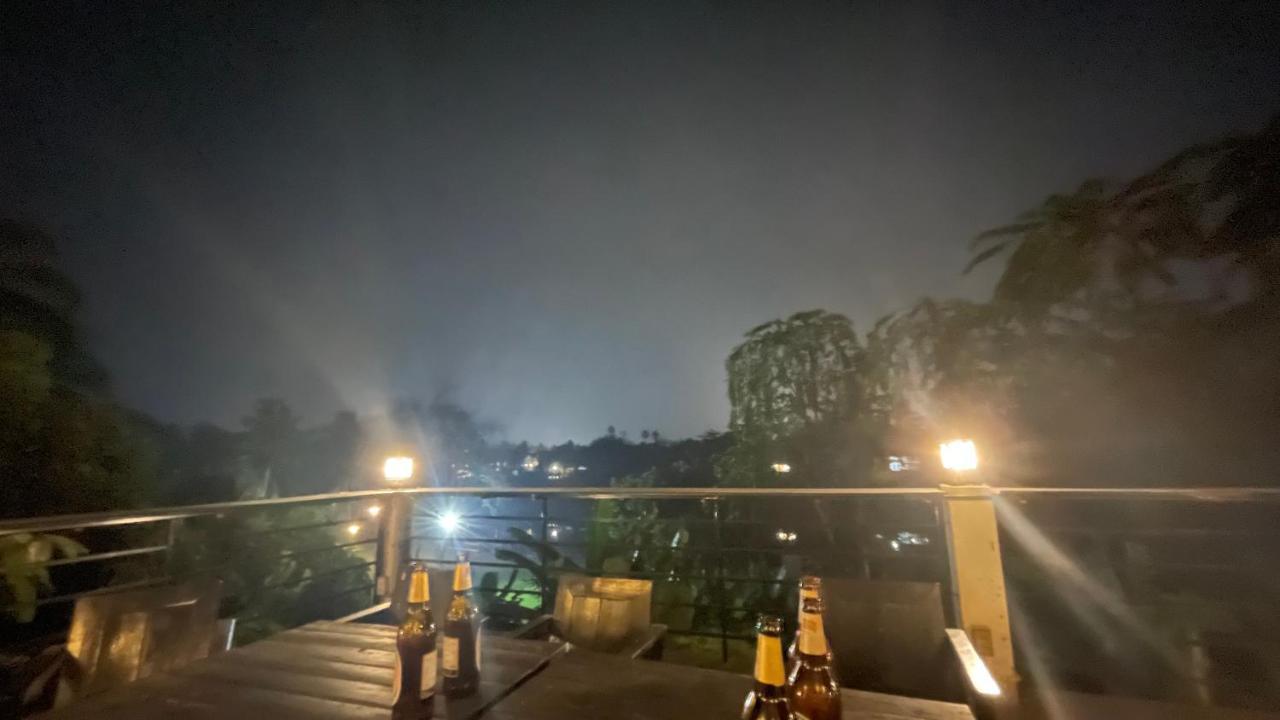 Meet Sunset Hostel Luangprabang Экстерьер фото