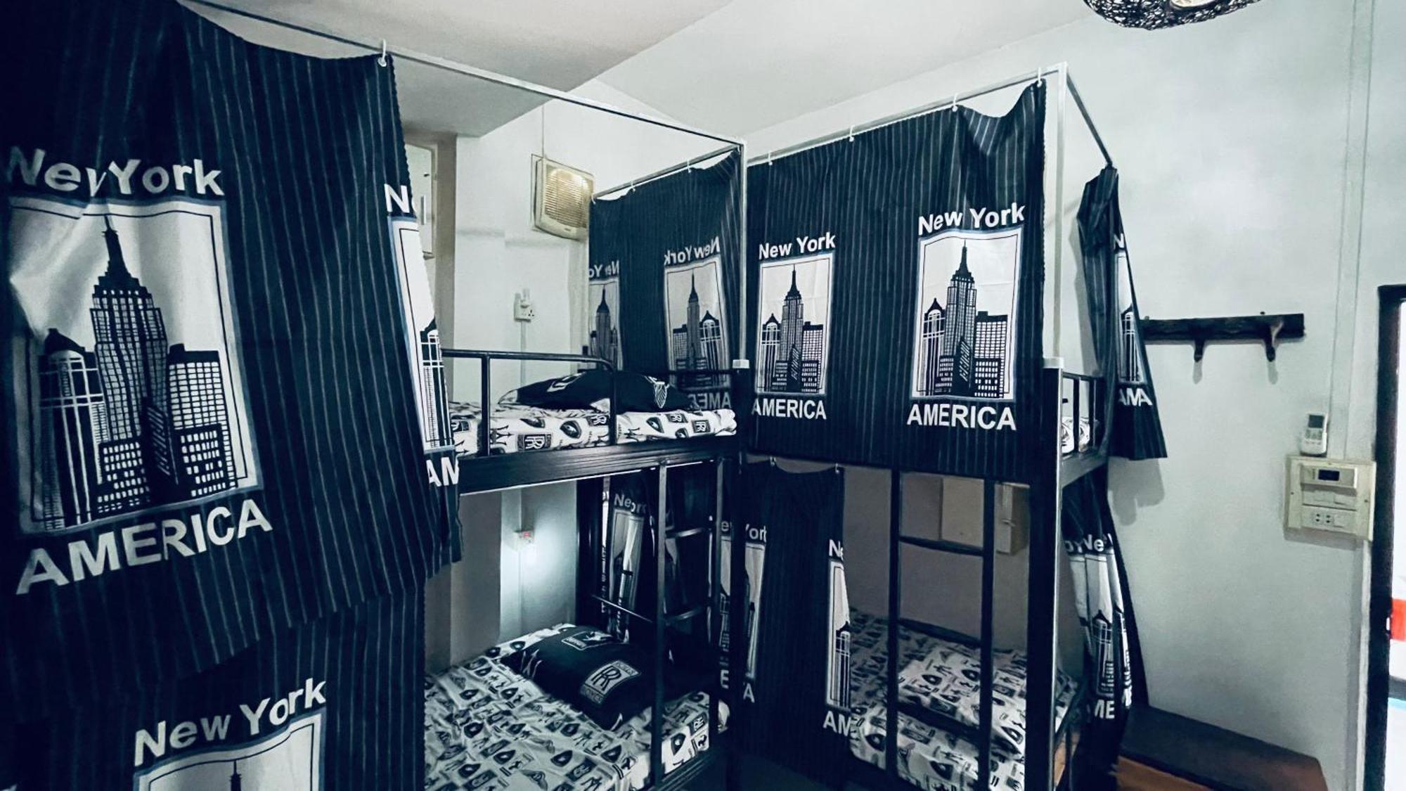 Meet Sunset Hostel Luangprabang Экстерьер фото